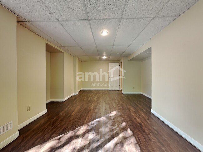 Building Photo - 3367 Woodlyn Hills Dr