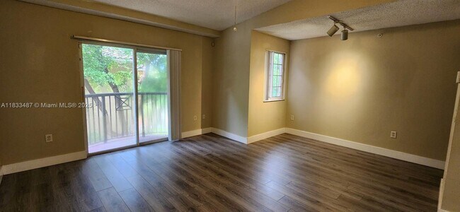Building Photo - 4151 N Haverhill Rd