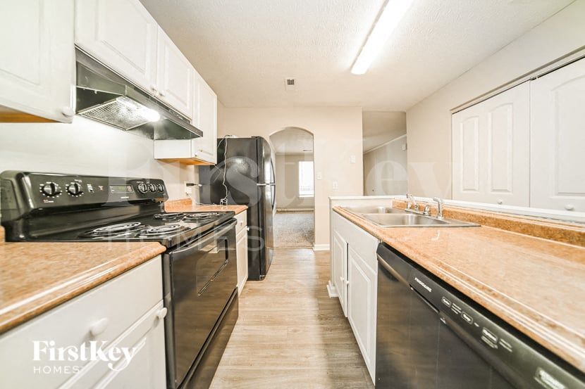 Building Photo - 972 Windwood Ct