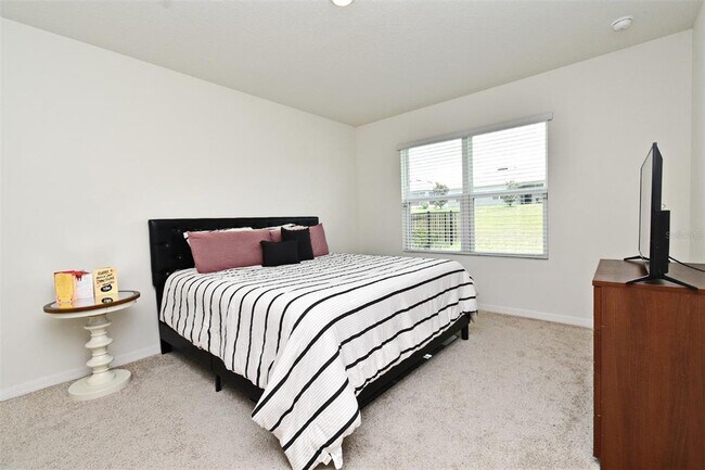 Building Photo - 440 Baroness Way