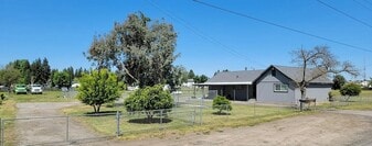 Building Photo - 1905 Claus Rd