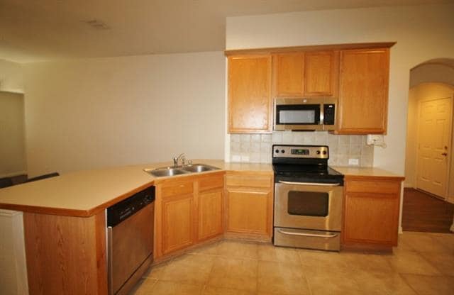 Building Photo - 5316 Lake Gardens Drive