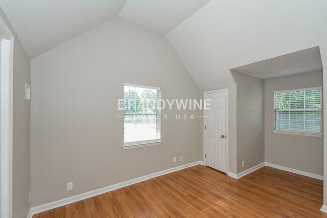 Building Photo - 241 E Morris Dr