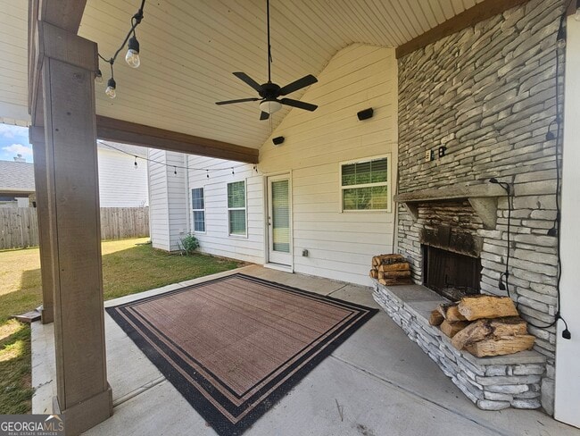 Building Photo - 16 Saint Georges Pl