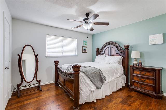 Building Photo - 2211 Bluebonnet Dr