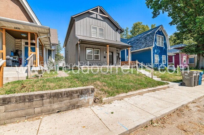 Building Photo - 728 Parkway Ave