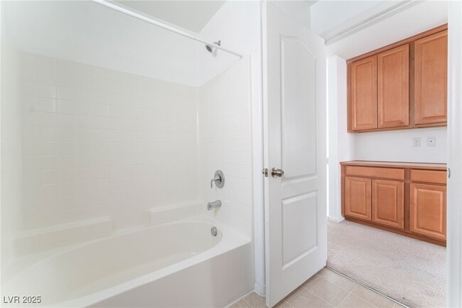 Building Photo - 8941 Glass Gallery Ct