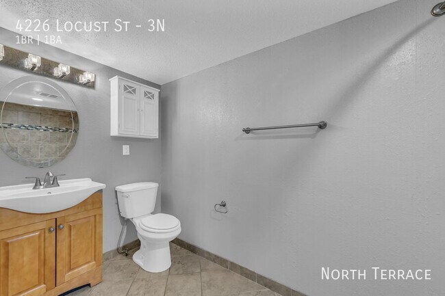 Building Photo - 4226 Locust St