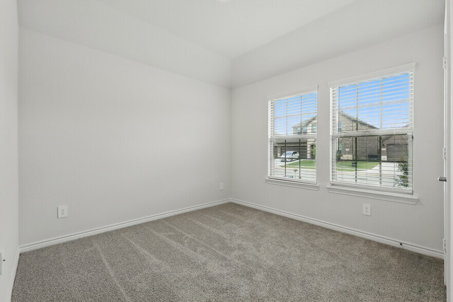 Building Photo - 9732 Quail Pointe Rd