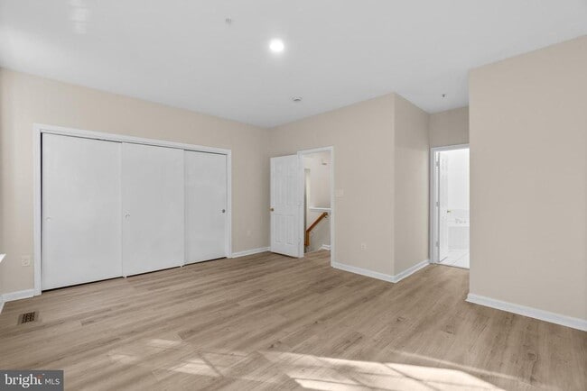 Building Photo - 111 Cavenrock Ct