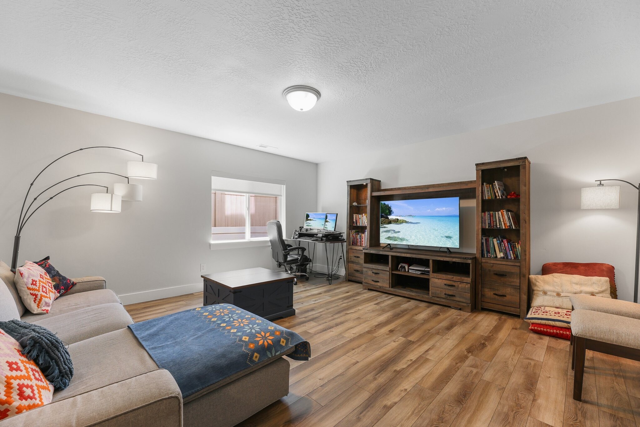 Building Photo - 14706 Glacial Peak Dr