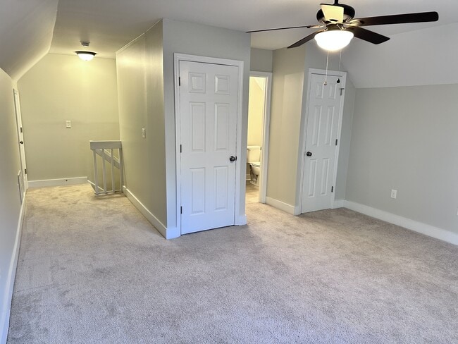 Building Photo - 304 Chisholm Trail