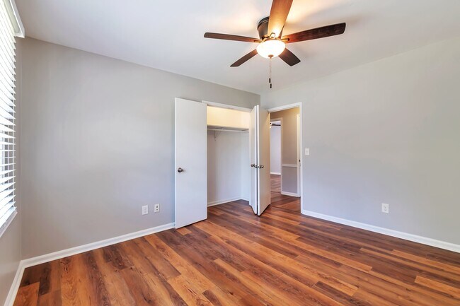 Building Photo - 4325 Keenan Ct NE