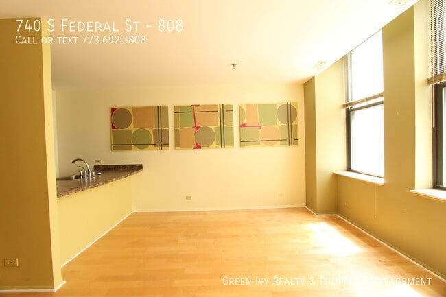 Building Photo - 740 S Federal St