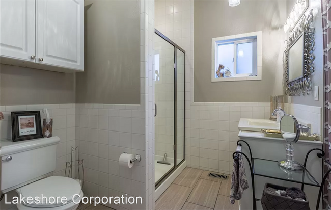 Building Photo - 2 br, 1 bath House - 2428 W Bridge Ave