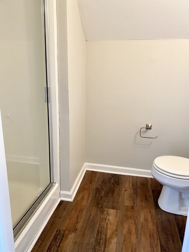 Building Photo - Bluffton Park Garage Apartment For Rent!