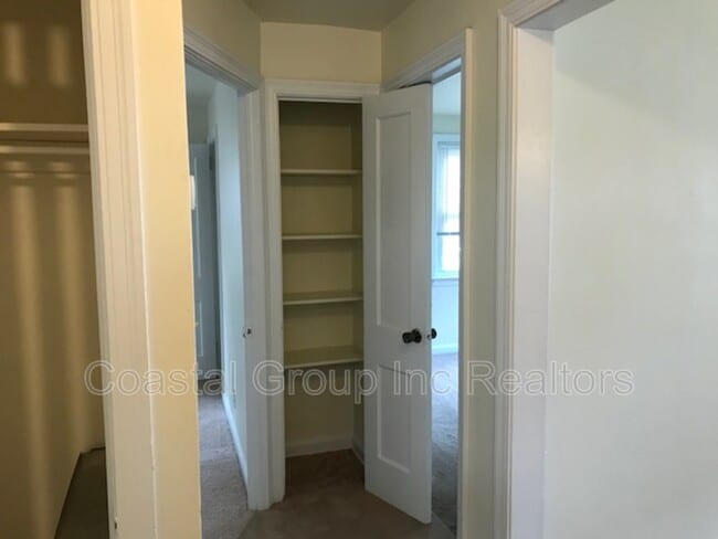 Building Photo - 437 Lenox Ave