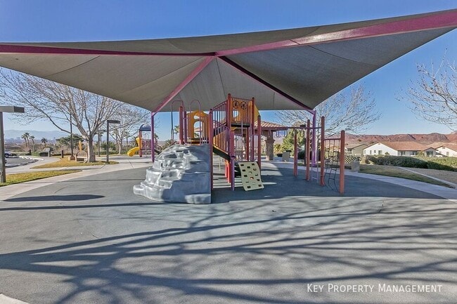 Building Photo - 956 Via Canale Dr