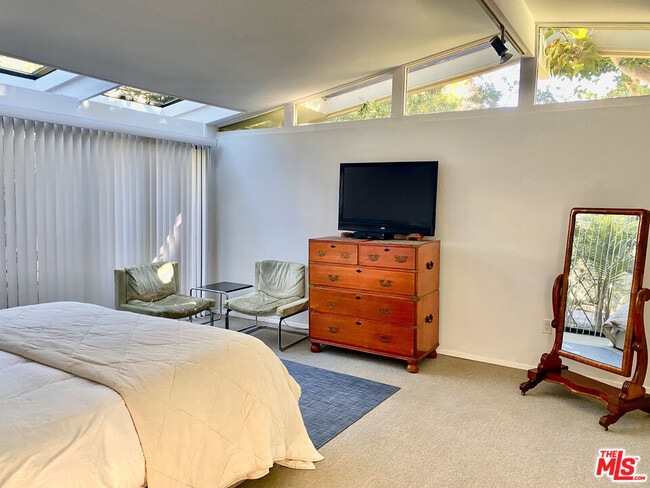 Building Photo - 30611 Las Estrellas Dr