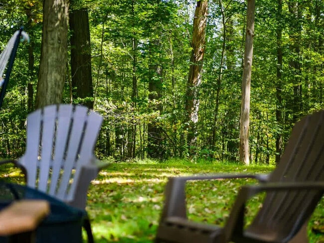 Building Photo - 3815 Ellendale Rd