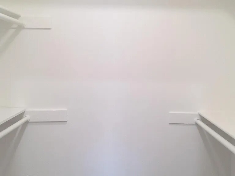 Building Photo - 12928 Moorpark St