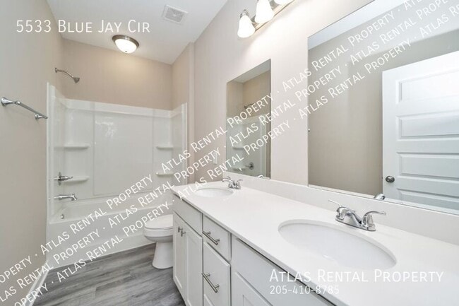 Building Photo - 5533 Blue Jay Cir