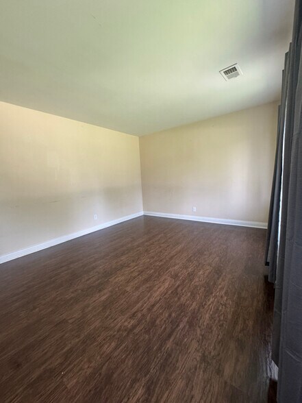 Building Photo - 1667 Costigan Dr