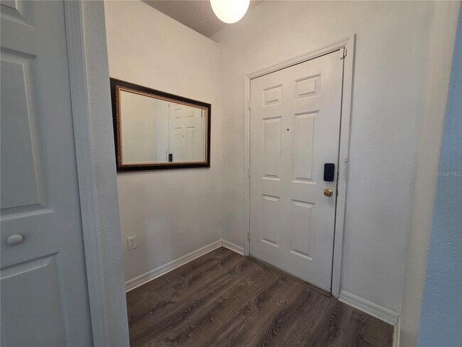 Building Photo - 6306 Gondola Dr