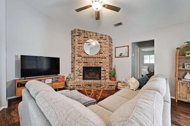 Building Photo - 2503 Howellwood Wy