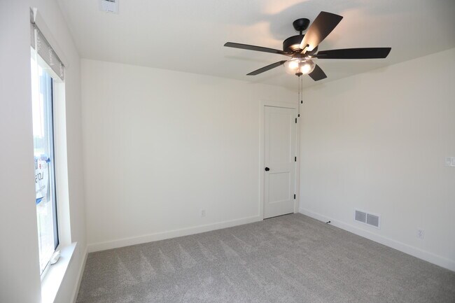 Building Photo - 4605 Chambers Bay Dr
