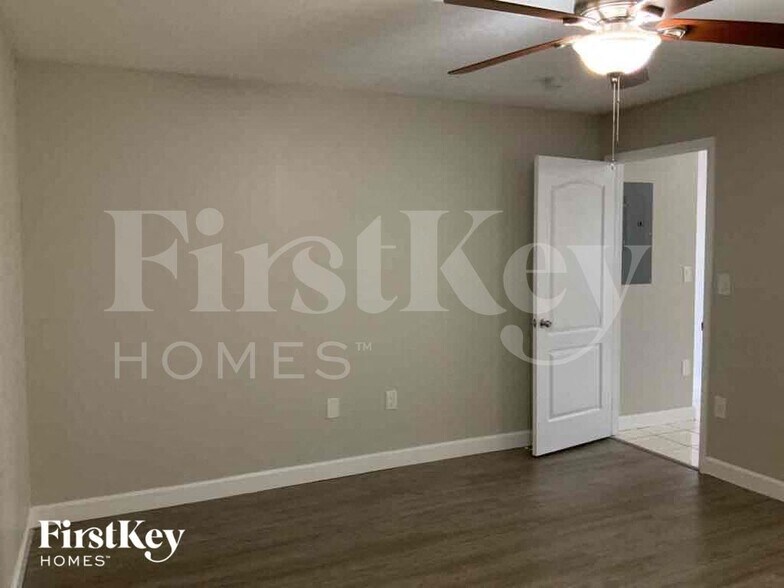 Building Photo - 12964 NW 8th Ln