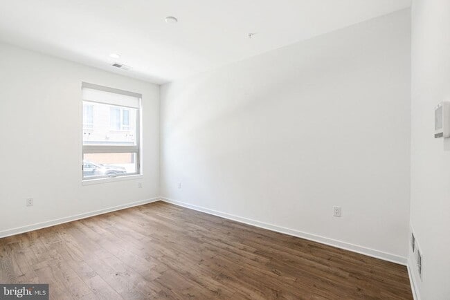 Building Photo - 3126 Pierview Ln
