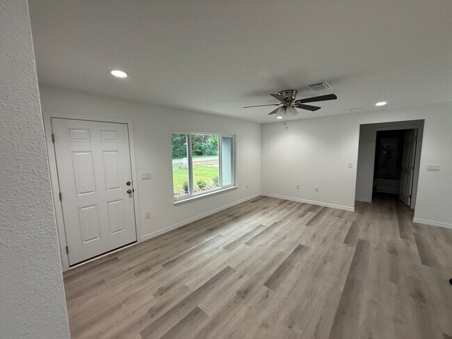 Building Photo - 20661 SW Marine Blvd