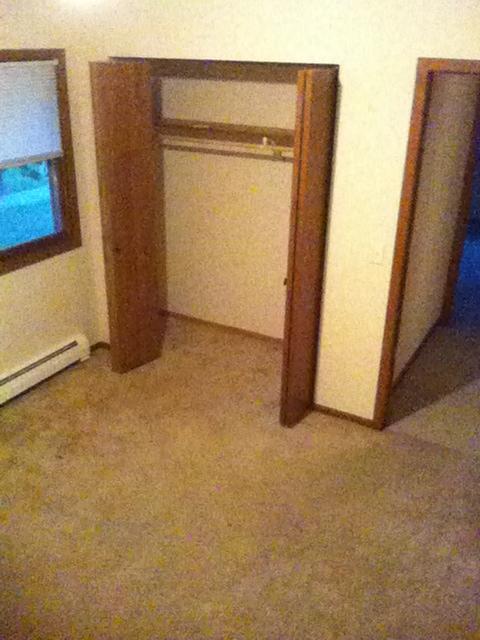 second bedroom upstairs looking at closet - 2233 5th Ave, NE