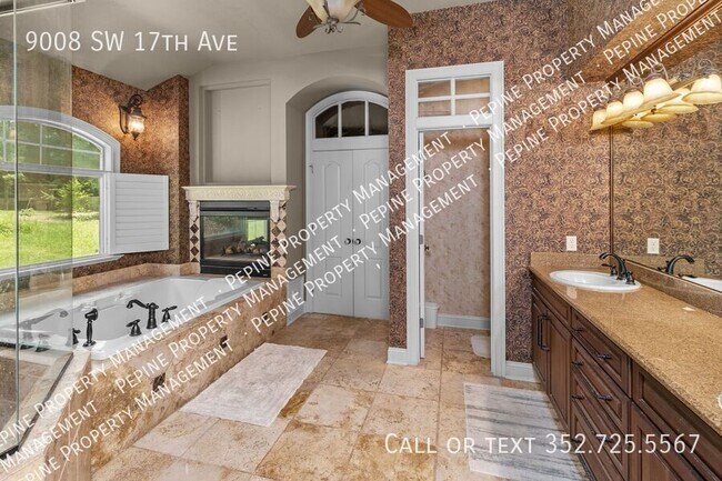 Building Photo - 9008 SW 17th Ave