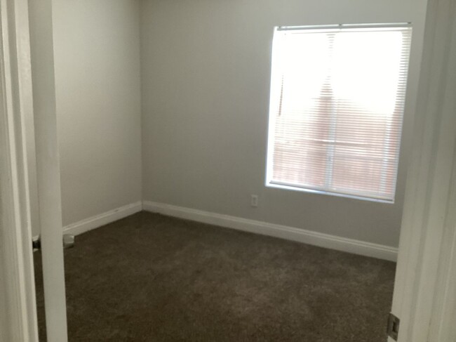 Building Photo - 14488 Clemson Ct