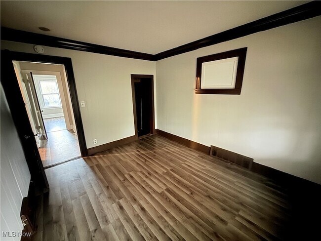 Building Photo - 4124 E 139th St