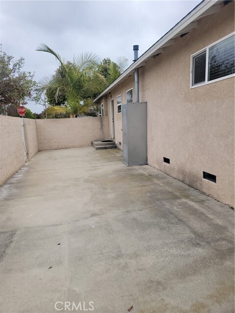 Building Photo - 13203 S Isis Ave