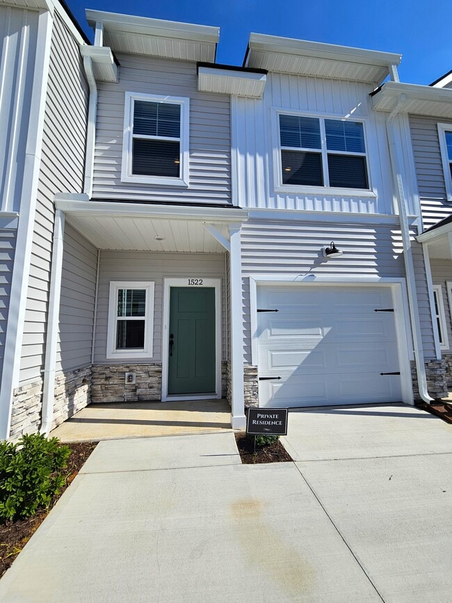 Building Photo - 1522 Yellowwood Ct