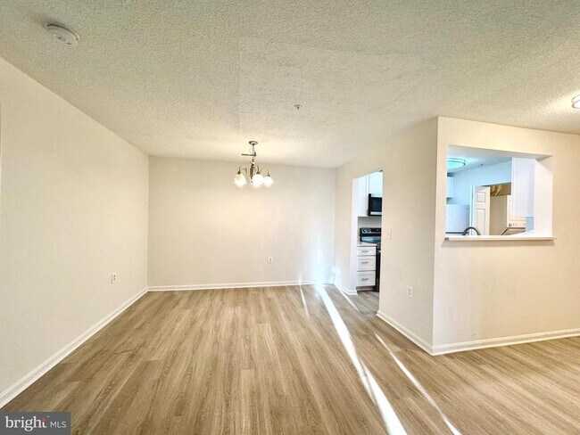 Building Photo - 12901 Churchill Ridge Cir