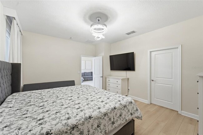 Building Photo - 9014 Pinch Shot Dr