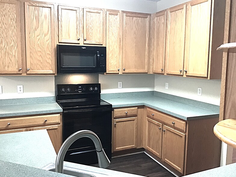 Building Photo - 202 Curico Ln