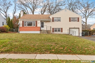 Building Photo - 92 Hilldale Rd