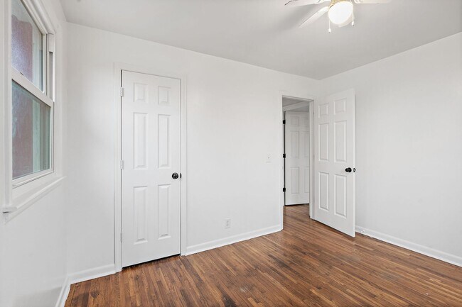 Building Photo - 4068 Boyd Dr