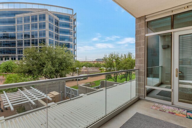 Building Photo - 120 E Rio Salado Pkwy