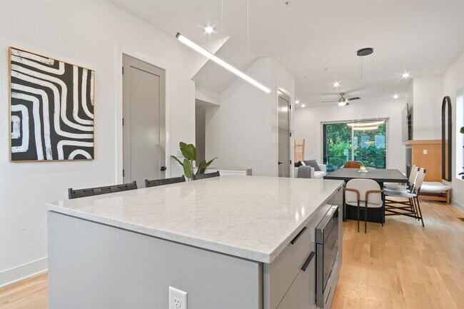 Building Photo - 2347 Hosea L Williams Dr NE