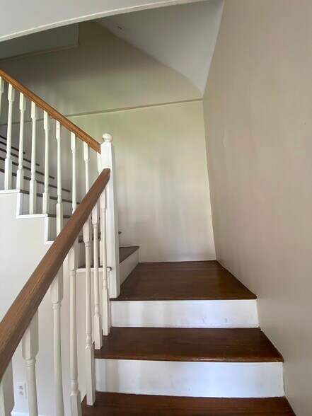 Stairs to bedroom 3 - 339 Oldham Ave