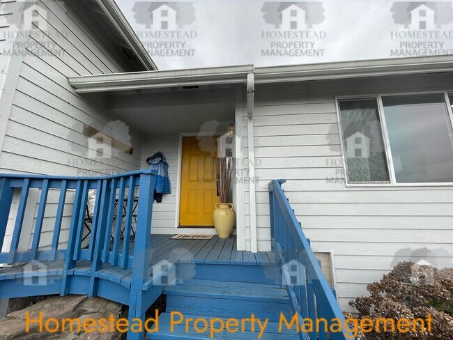 Building Photo - OUTSTANDING SOUTH SALEM LOCATION! HOME WITH A VIEW!