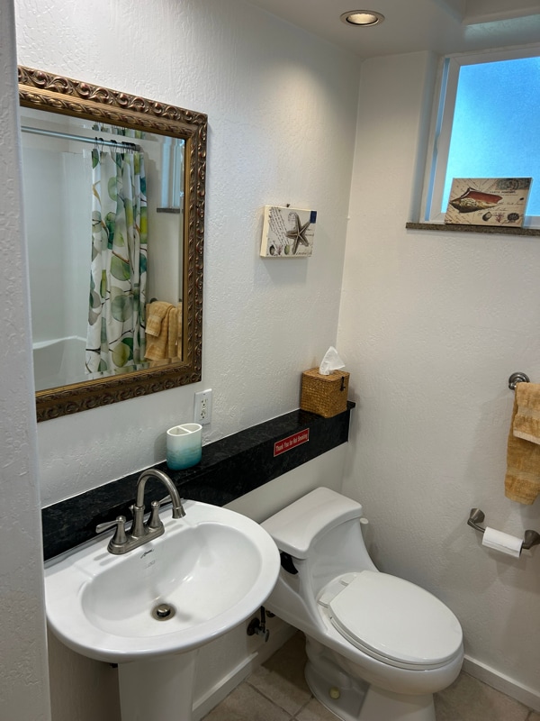 Building Photo - 75-228-228 Aloha Kona Dr