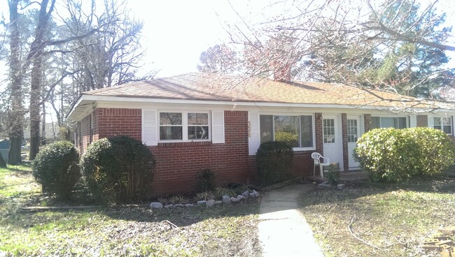 Primary Photo - Chesapeake: 2 bedroom 1 bath Duplex in Gre...